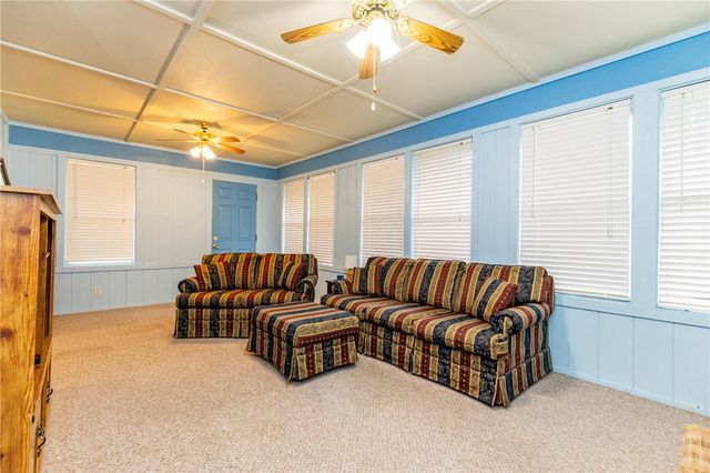 135 Mayfair Drive, Bella Vista, AR 72715