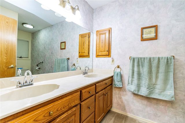 135 Mayfair Drive, Bella Vista, AR 72715