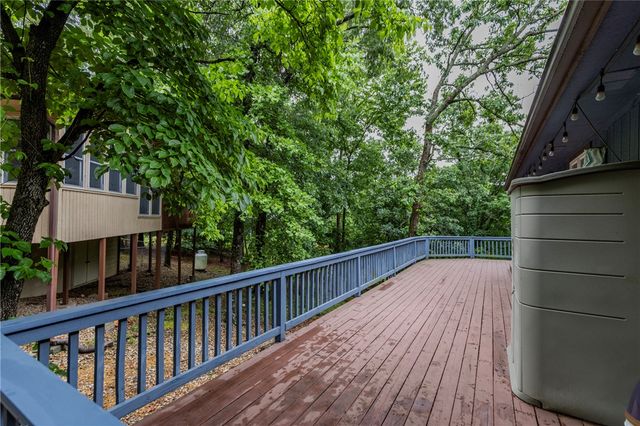 135 Mayfair Drive, Bella Vista, AR 72715