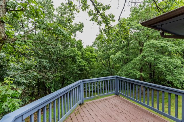135 Mayfair Drive, Bella Vista, AR 72715