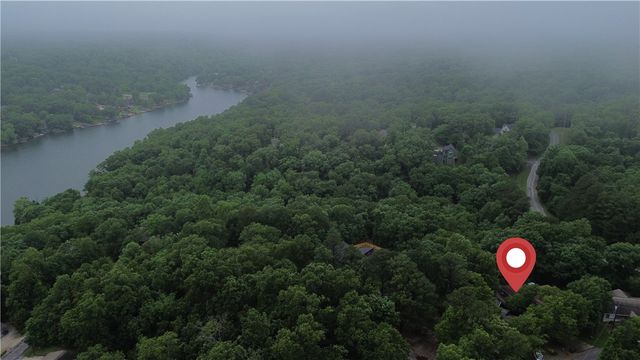 135 Mayfair Drive, Bella Vista, AR 72715