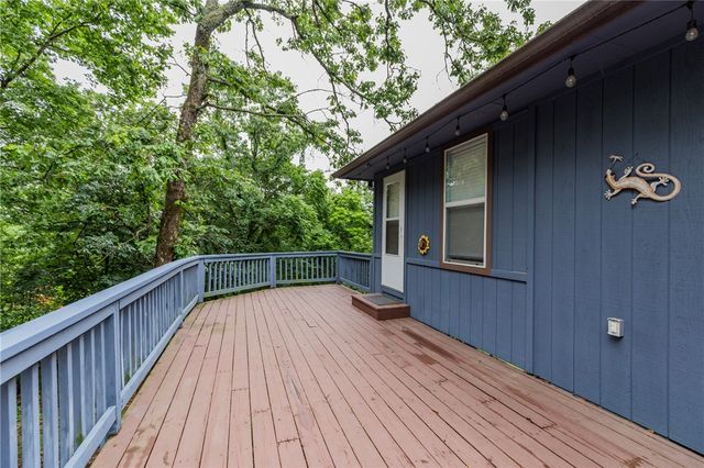 135 Mayfair Drive, Bella Vista, AR 72715