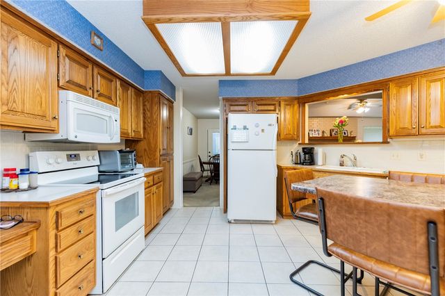 135 Mayfair Drive, Bella Vista, AR 72715