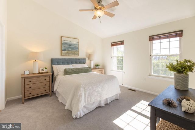 1136 WICKFORD CT, Crofton, MD 21114