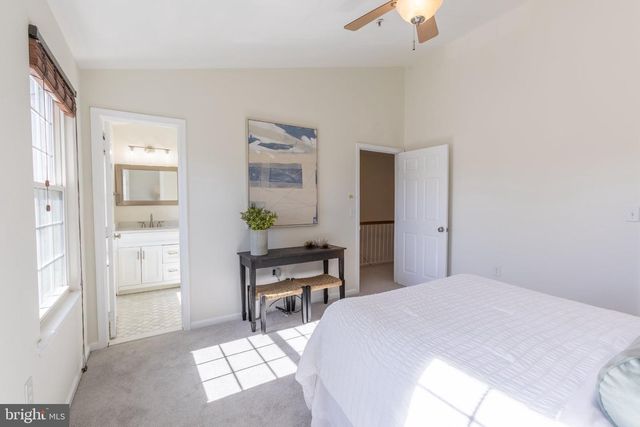 1136 WICKFORD CT, Crofton, MD 21114