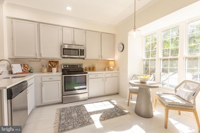 1136 WICKFORD CT, Crofton, MD 21114