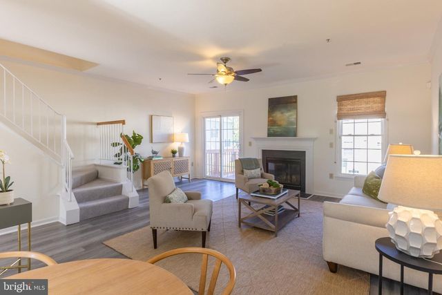1136 WICKFORD CT, Crofton, MD 21114
