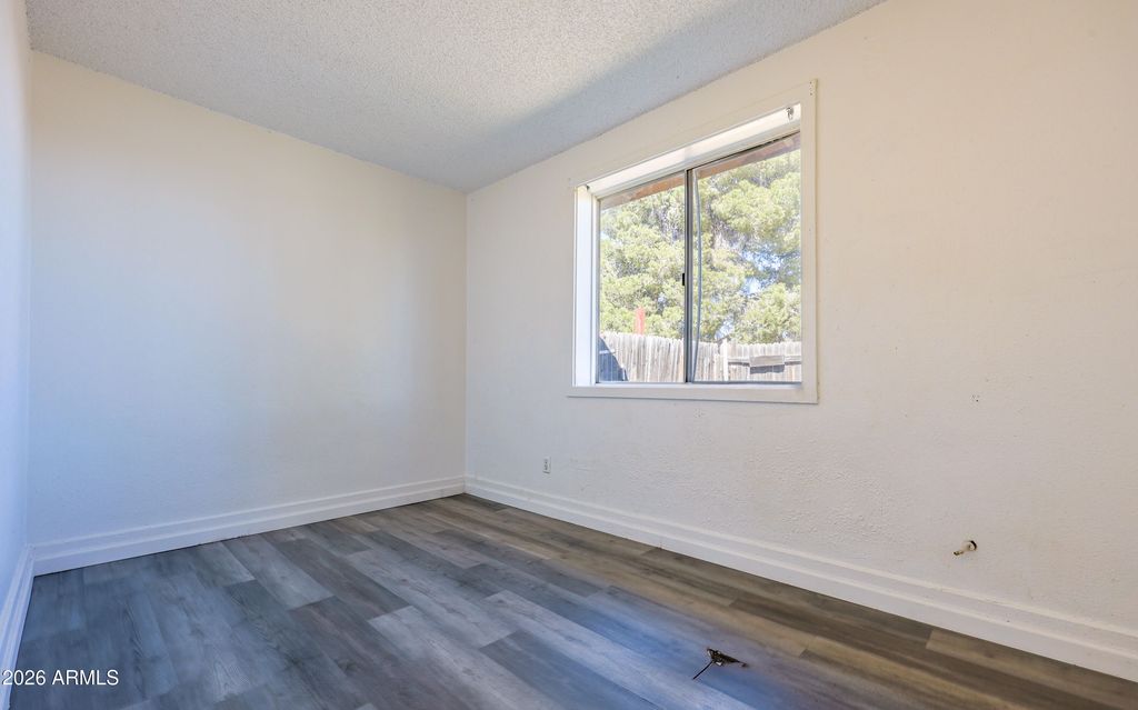 Image 12 of property listing at 540 N North Avenue, Sierra Vista, AZ 85635