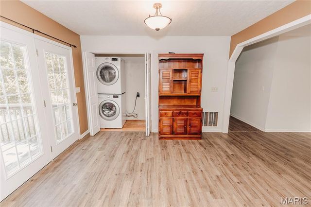 12280 Chicago Road, Dixon, MO 65459