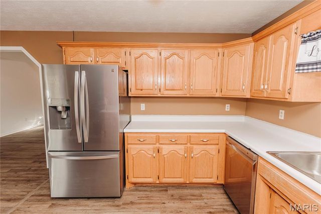 12280 Chicago Road, Dixon, MO 65459