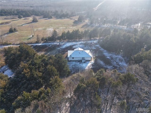 12280 Chicago Road, Dixon, MO 65459