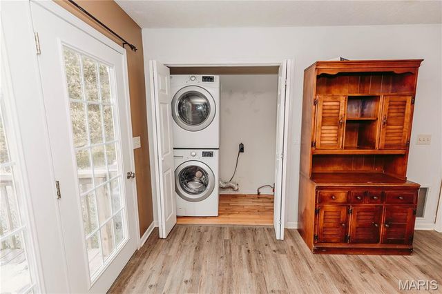 12280 Chicago Road, Dixon, MO 65459