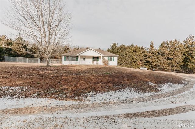 12280 Chicago Road, Dixon, MO 65459