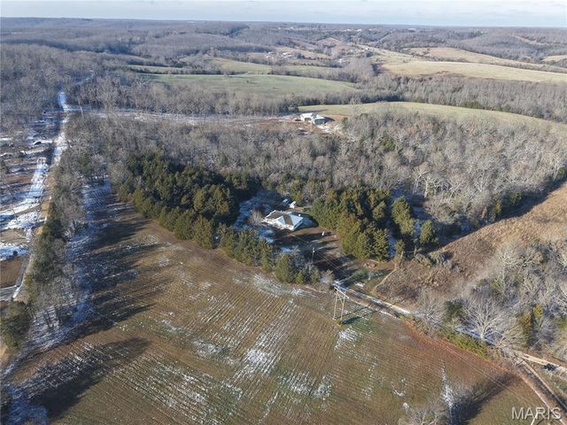 12280 Chicago Road, Dixon, MO 65459