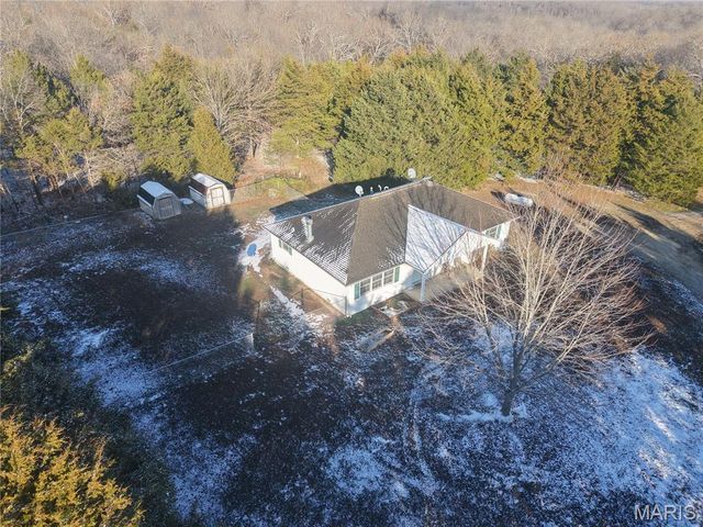 12280 Chicago Road, Dixon, MO 65459