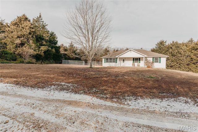 12280 Chicago Road, Dixon, MO 65459