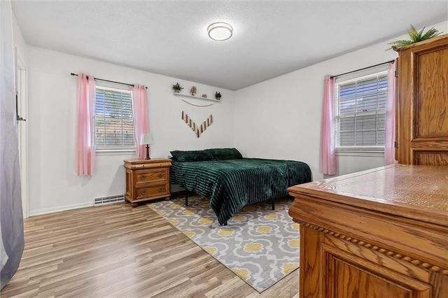 209 Augustus Drive, Excelsior Springs, MO 64024