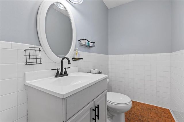 209 Augustus Drive, Excelsior Springs, MO 64024