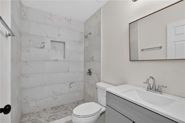5027 Fitts Drive NE, Roswell, GA 30075