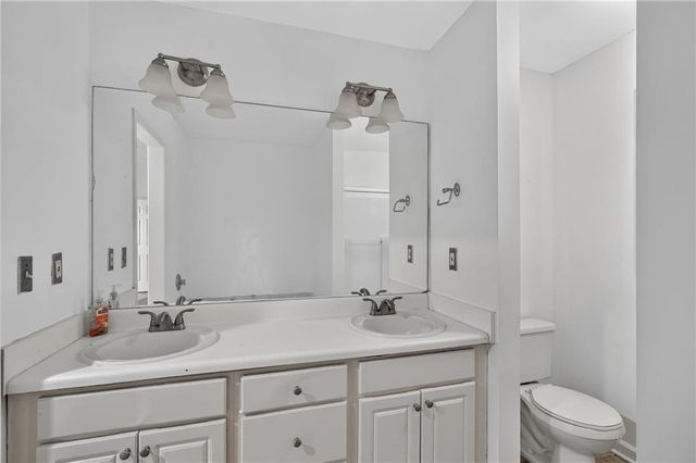 5027 Fitts Drive NE, Roswell, GA 30075
