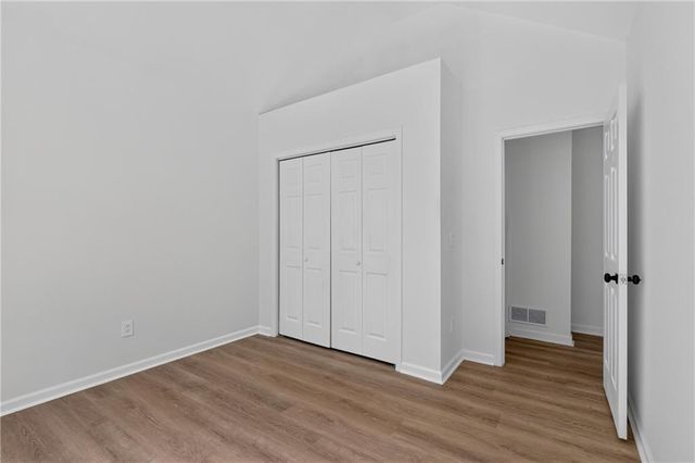 5027 Fitts Drive NE, Roswell, GA 30075
