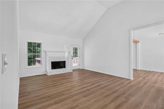 5027 Fitts Drive NE, Roswell, GA 30075