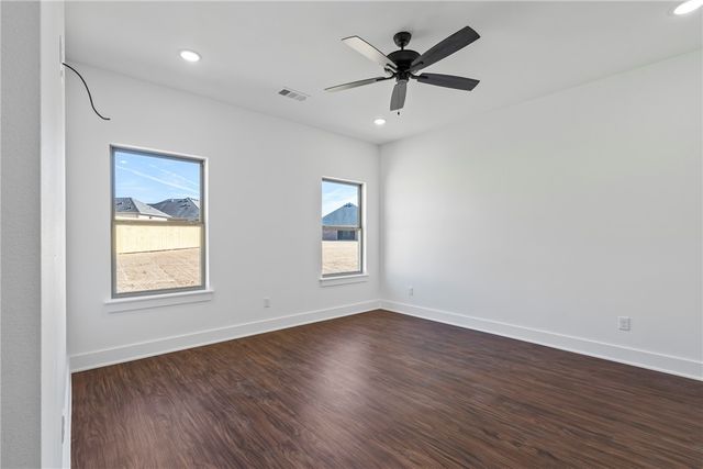 90 W Watson Lane, Farmington, AR 72730