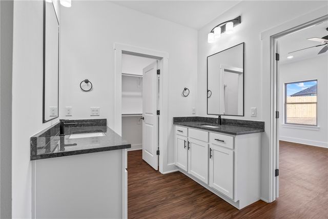 90 W Watson Lane, Farmington, AR 72730
