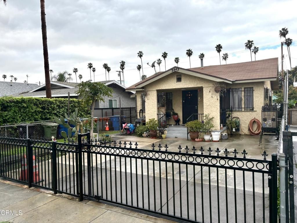 3443 3445 9th Avenue, Los Angeles, CA 90018