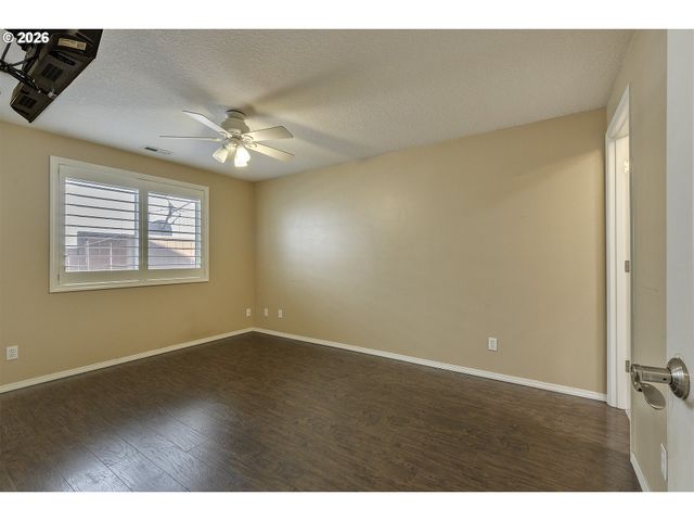 1235 CRYSTAL Ln, Lafayette, OR 97127