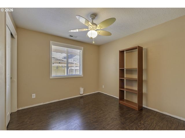 1235 CRYSTAL Ln, Lafayette, OR 97127