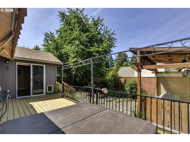 1235 CRYSTAL Ln, Lafayette, OR 97127