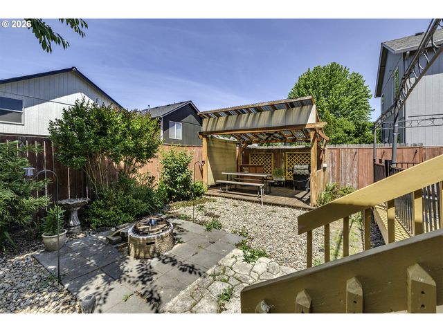 1235 CRYSTAL Ln, Lafayette, OR 97127