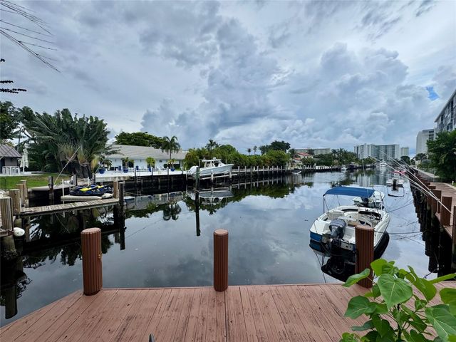 2801 NE 33RD Court 206, Fort Lauderdale, FL 33306