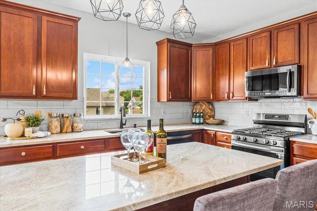 3380 Piazza Lane, Edwardsville, IL 62025