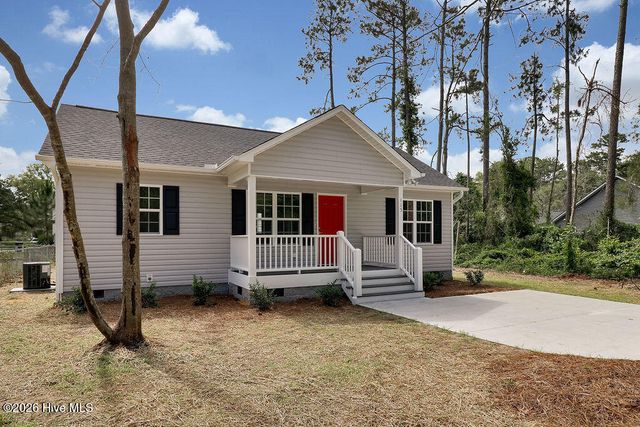 255 Cherry Road, Southport, NC 28461