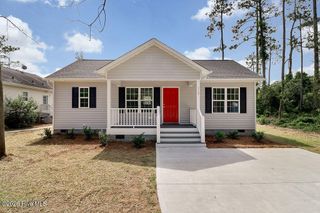 255 Cherry Road, Southport, NC 28461