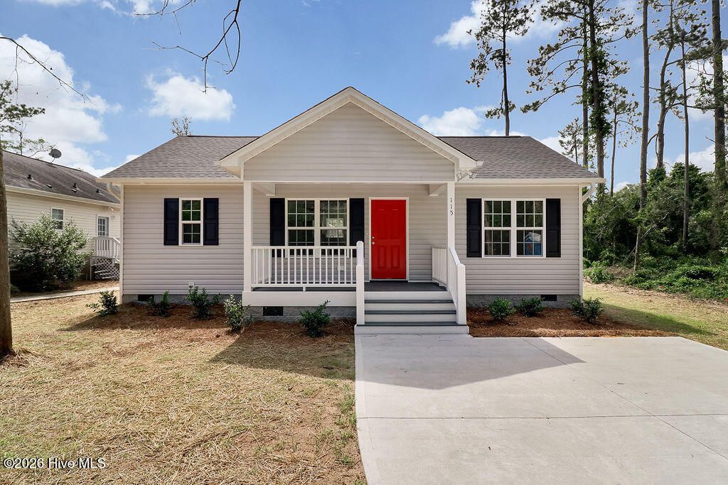 255 Cherry Road, Southport, NC 28461