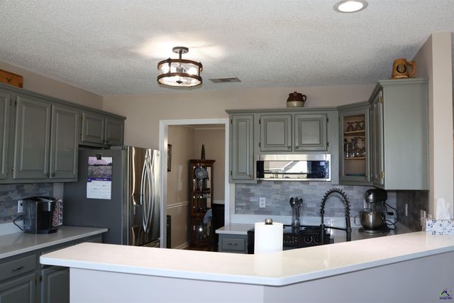 511 Greenview Court, Bonaire, GA 31005