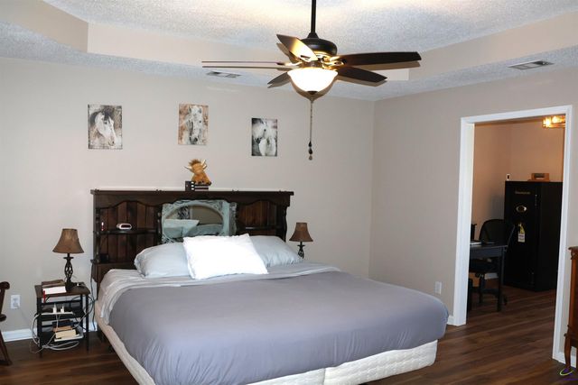 511 Greenview Court, Bonaire, GA 31005