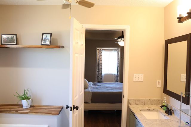 511 Greenview Court, Bonaire, GA 31005