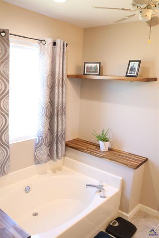 511 Greenview Court, Bonaire, GA 31005