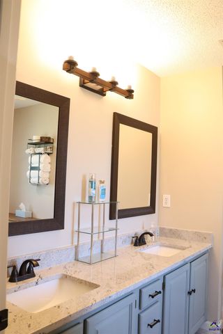 511 Greenview Court, Bonaire, GA 31005