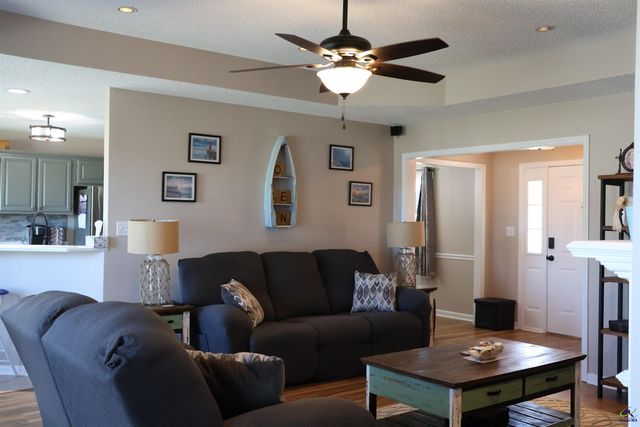 511 Greenview Court, Bonaire, GA 31005