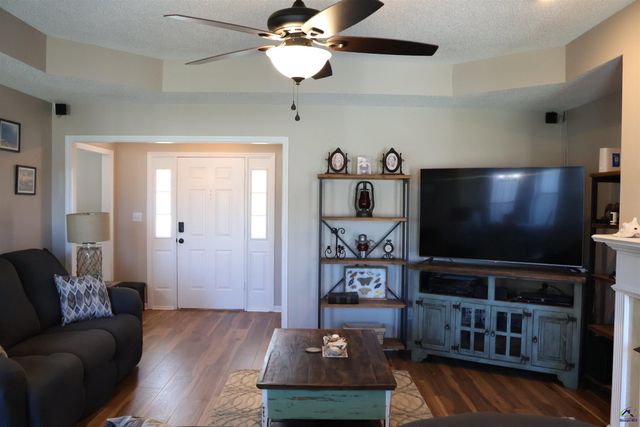 511 Greenview Court, Bonaire, GA 31005