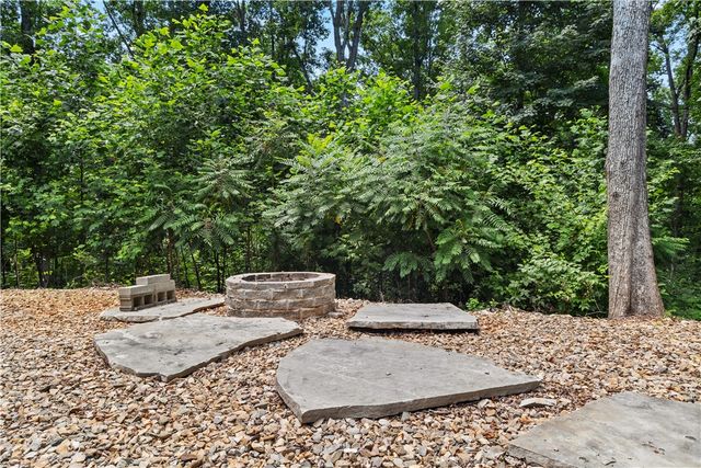 332 Two Rivers Drive, Westminster, SC 29693