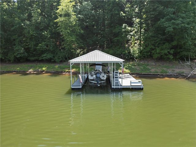 332 Two Rivers Drive, Westminster, SC 29693