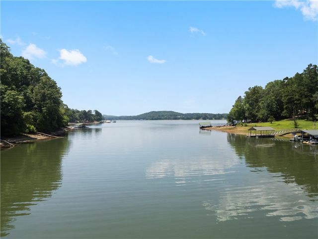 332 Two Rivers Drive, Westminster, SC 29693