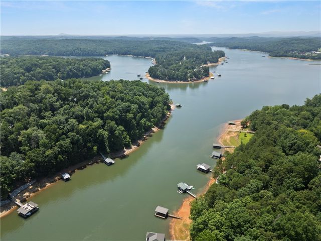 332 Two Rivers Drive, Westminster, SC 29693