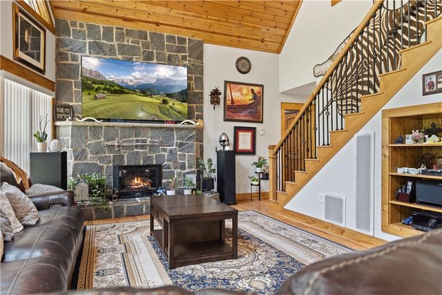 332 Two Rivers Drive, Westminster, SC 29693